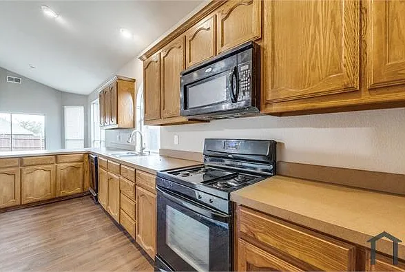 10005 Bull Run — Photo 18