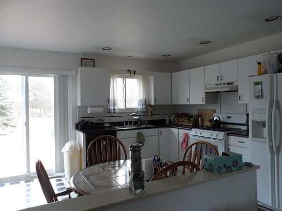 4th image of 4458 Abel Dr