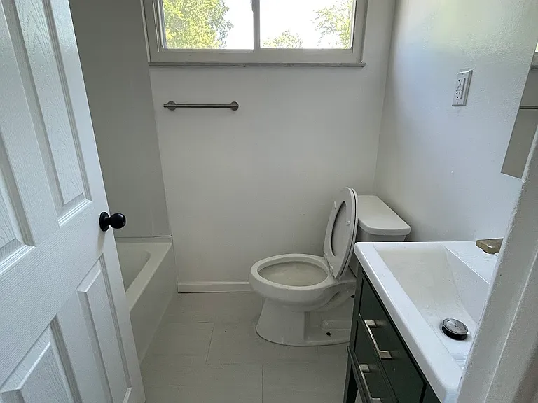 8800 Cochise Dr — Photo 4