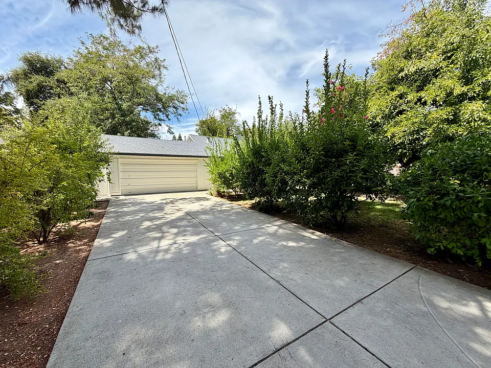 2837 Gunn Rd