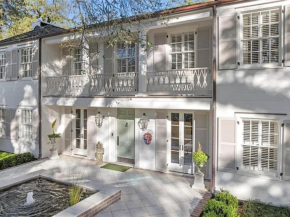 2nd image of 2256 De Leon Ave