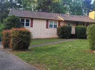 650 Lowell Dr SW, Marietta, GA 30008