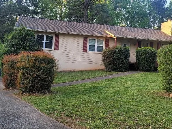 650 Lowell Dr SW, Marietta, GA 30008