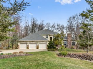5 Vail Ct, Bridgewater, NJ 08807