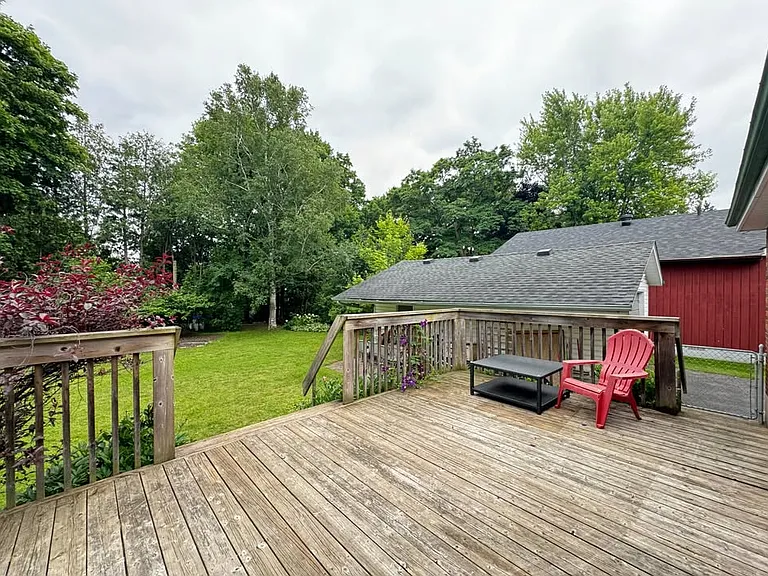 73 Eugenia St #UPPER LEVEL — Photo 26