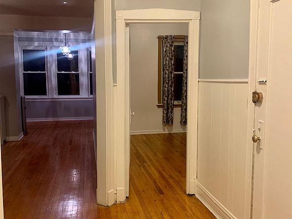 4th image of 6749 S Cornell Ave #3
