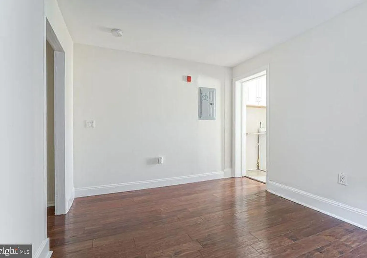 Beautiful studio in a great Manayunk location — Photo 4