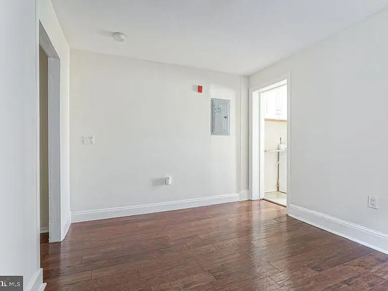 4639 Umbria St #2R — Photo 4