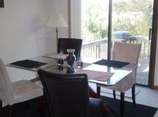 2384 Sycamore Rd, Hurricane, WV 25526