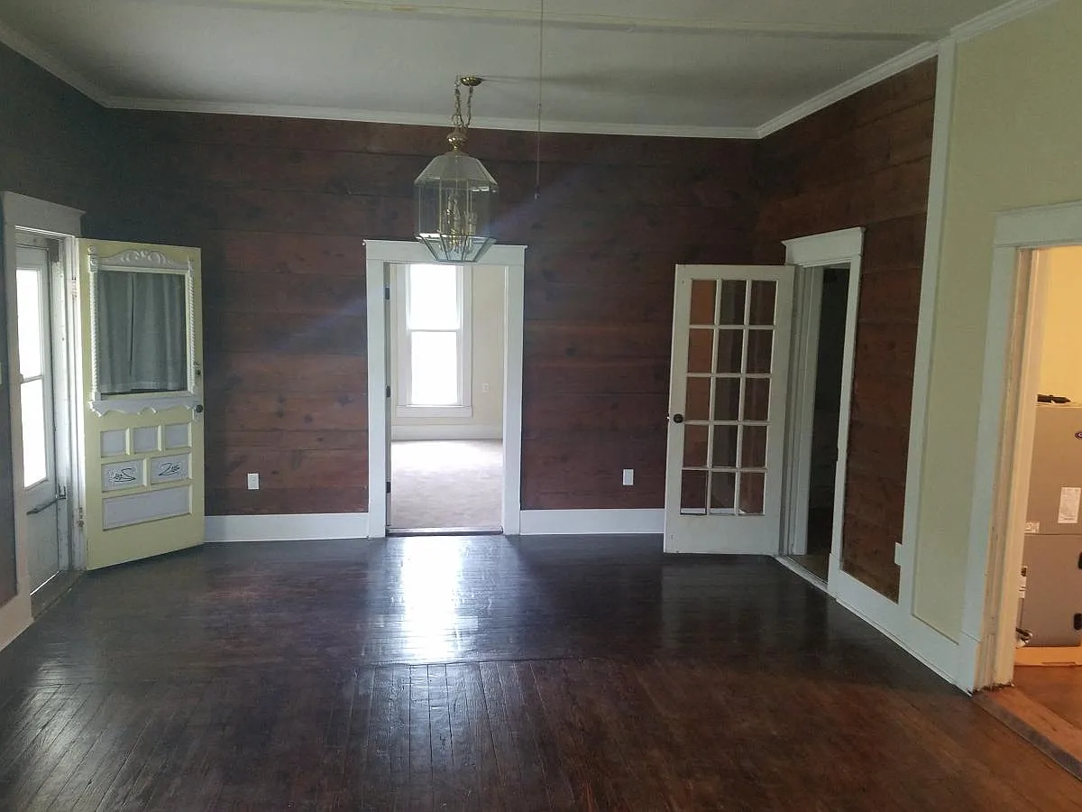 Livingroom/foyer - 7082 State Route 247