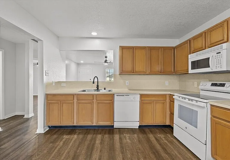 5125 Caicos Calle — Photo 12