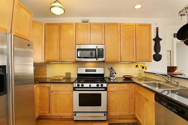 Rented by Corcoran | media 9