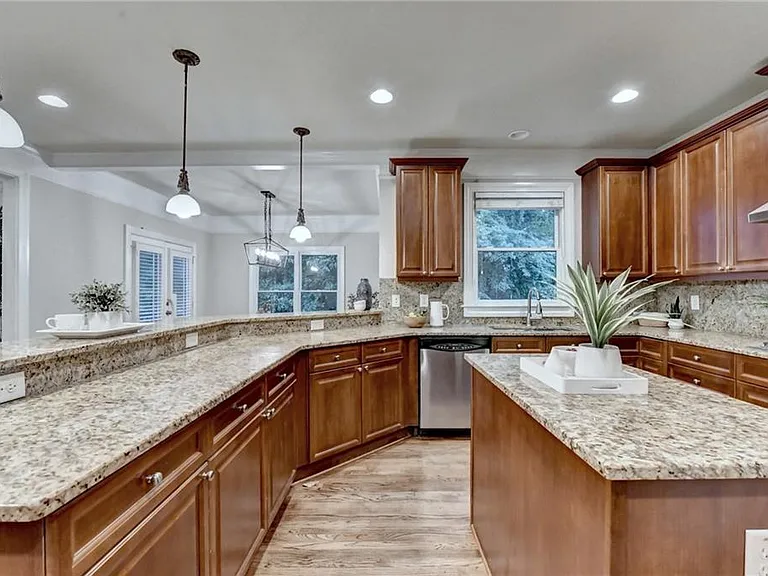 9848 Talisman Dr — Photo 29
