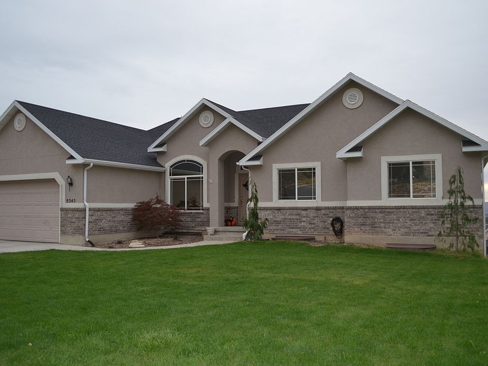 1st image of 9345 N Canyon Heights Dr
