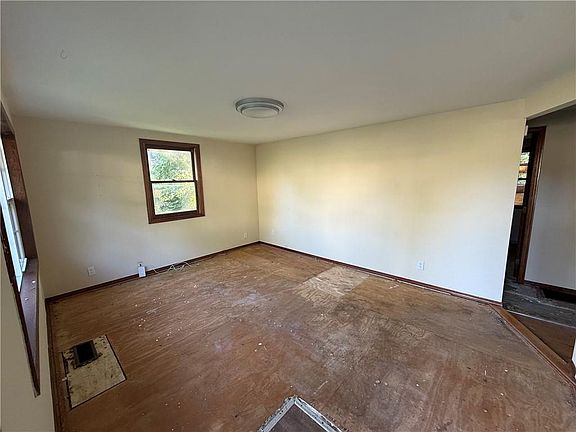 2nd image of 2801 S 8th St