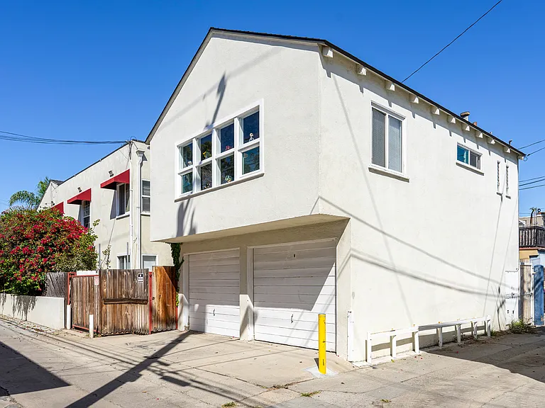 22 Ximeno Ave #R — Photo 15