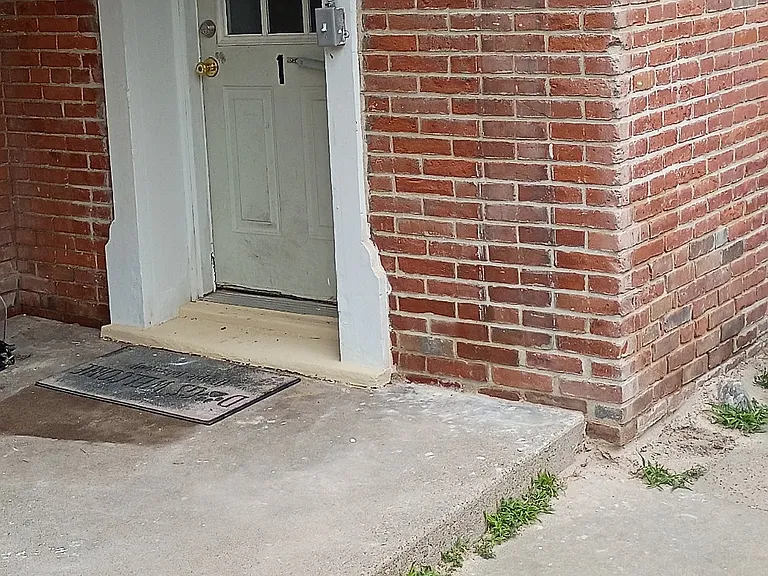 1871 N Main St #1 — Photo 2