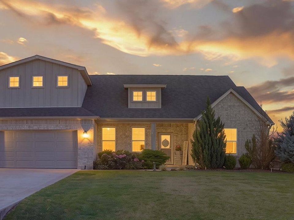 1st image of 33 Dylan Dr