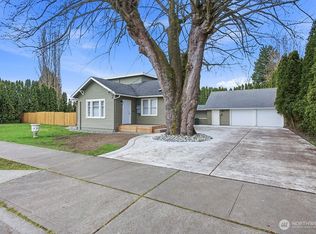6220 Parker Rd E, Sumner, WA 98390