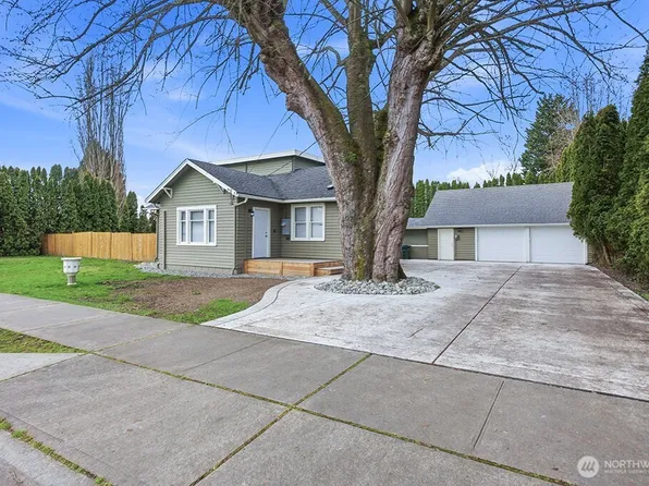 6220 Parker Road E, Sumner, WA 98390