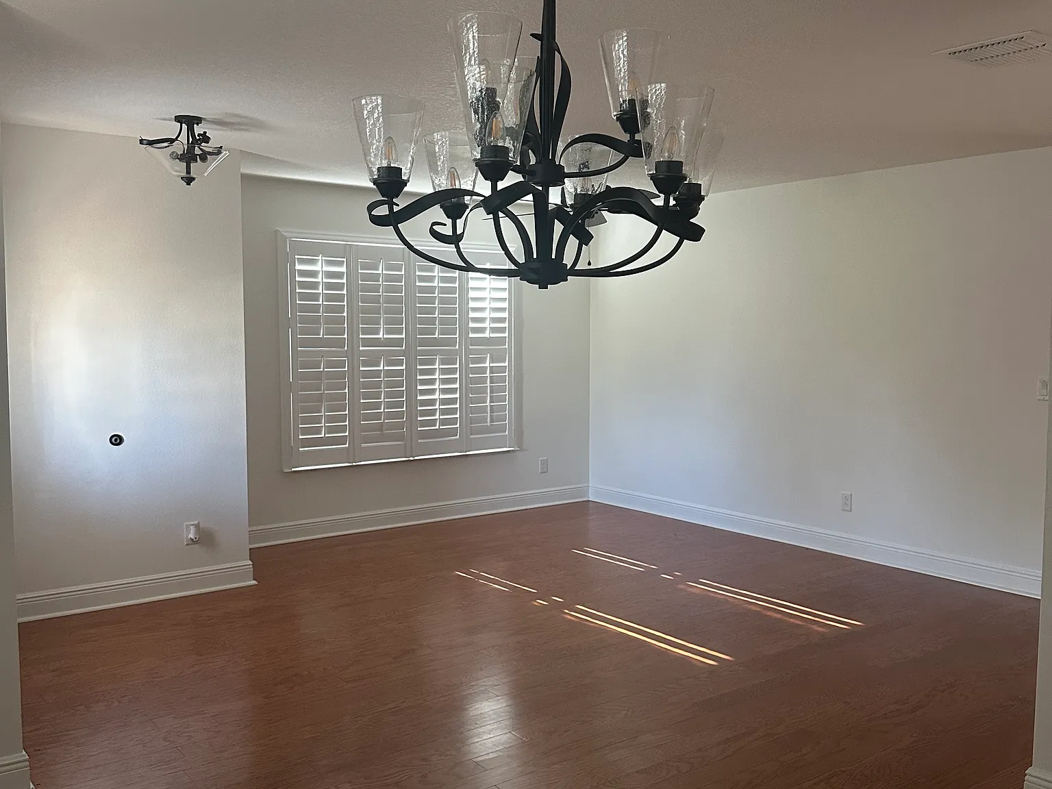 3 bed, 1600 sqft, $2,900 — Photo 3