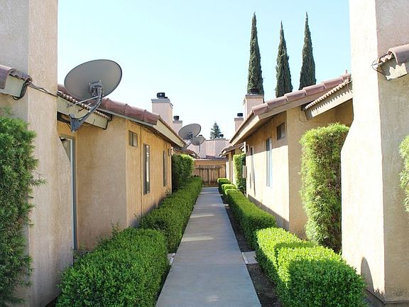 5th image of 8609 Lyn River Ct #C