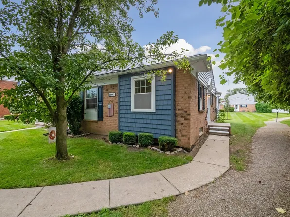 24462 Olde Orchard St, Novi, MI 48375