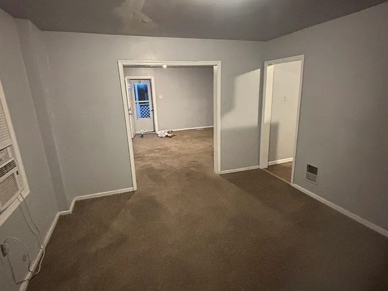 801 Glen Ter — Photo 11