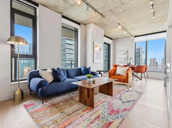 1010 W 6th St SW #1906, Calgary, AB T2R 1B4