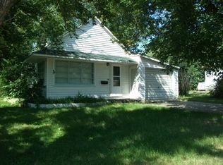 14 5th St NW, Kenmare, ND 58746
