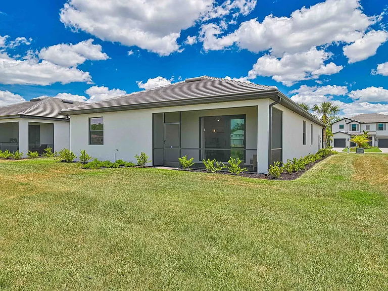 20492 Verawood Loop — Photo 4