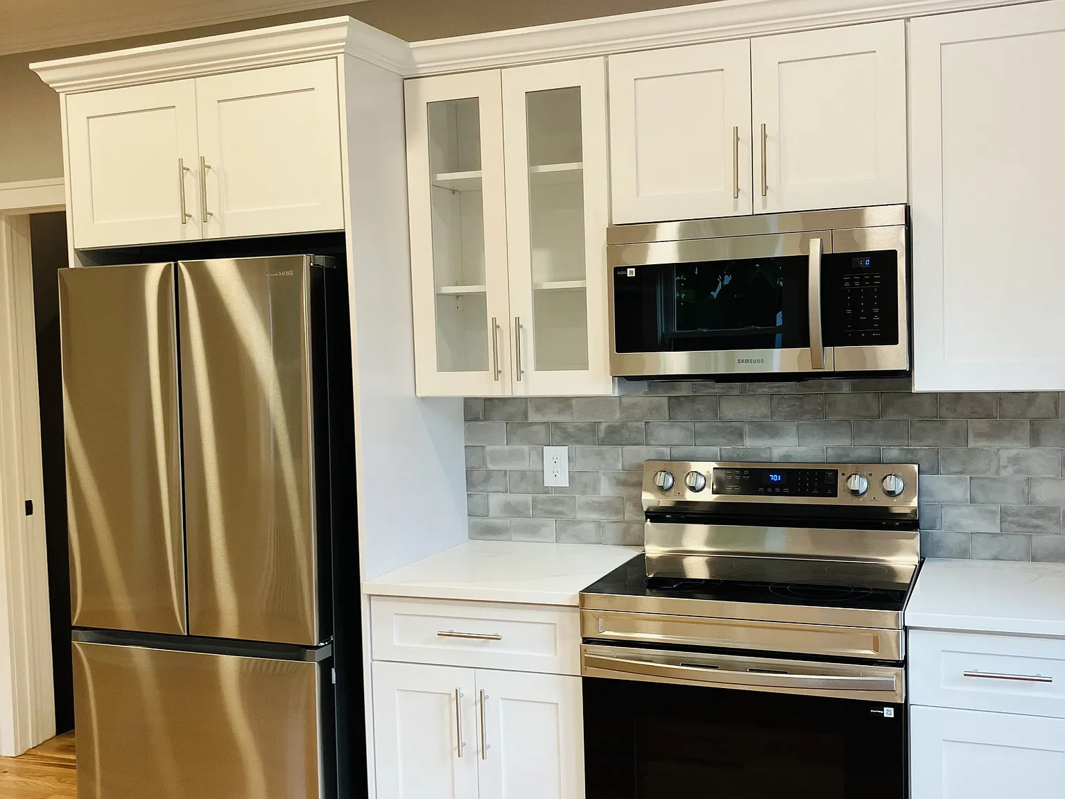 3 bed, 1200 sqft, $3,900 — Photo 3