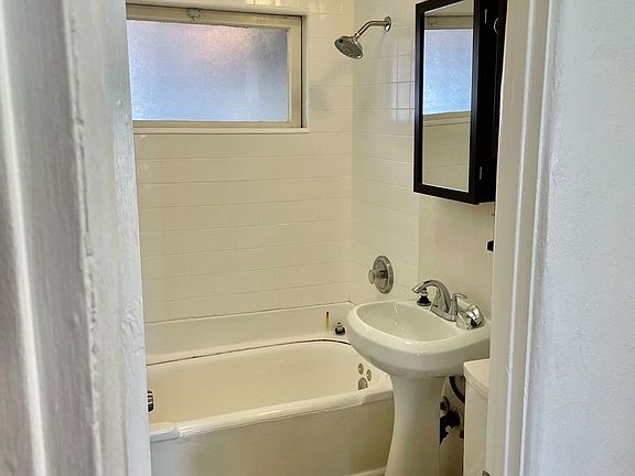 5th image of 4118 Adams Ave APT 4