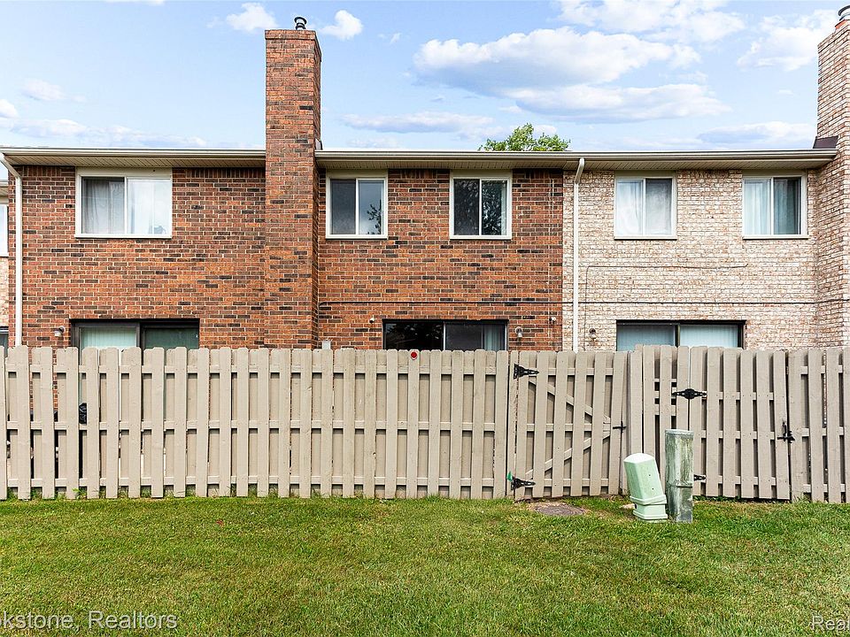 13408 Denver Cir N, photo 29
