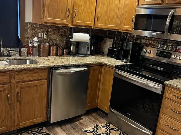 557 Colt Rdg, Spencer, WV 25276