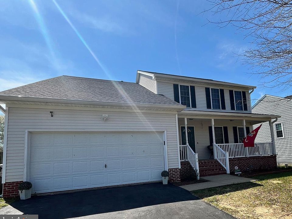 1st image of 33 Dawson Dr