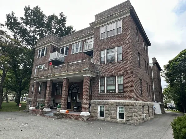 138 Main St APT 12, Fairhaven, MA 02719