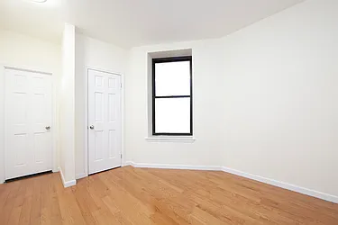 Rented by R New York