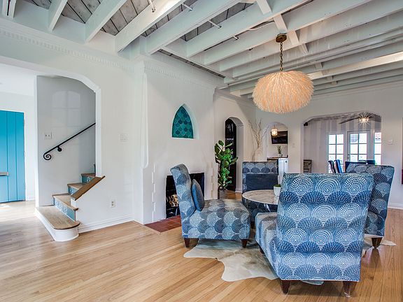 4538-fairway-ave-dallas-tx-1-High-Res-9.jpg