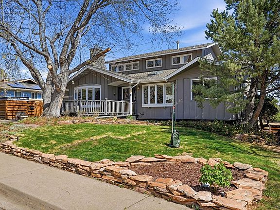 3rd image of 2205 Hillsdale Cir
