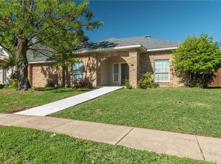 4509 Lakeway Dr, Garland, TX 75043