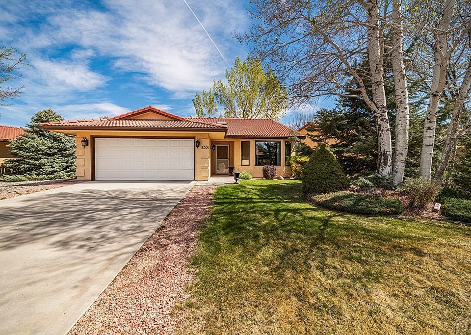 1st image of 155 W Glenrose Dr