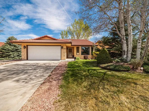 155 W Glenrose Dr, Pueblo West, CO 81007