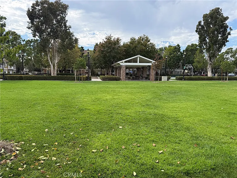 15205 Calverton Way — Photo 25