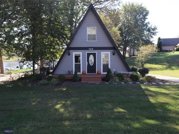 1419 Biscay Dr, Edwardsville, IL 62025