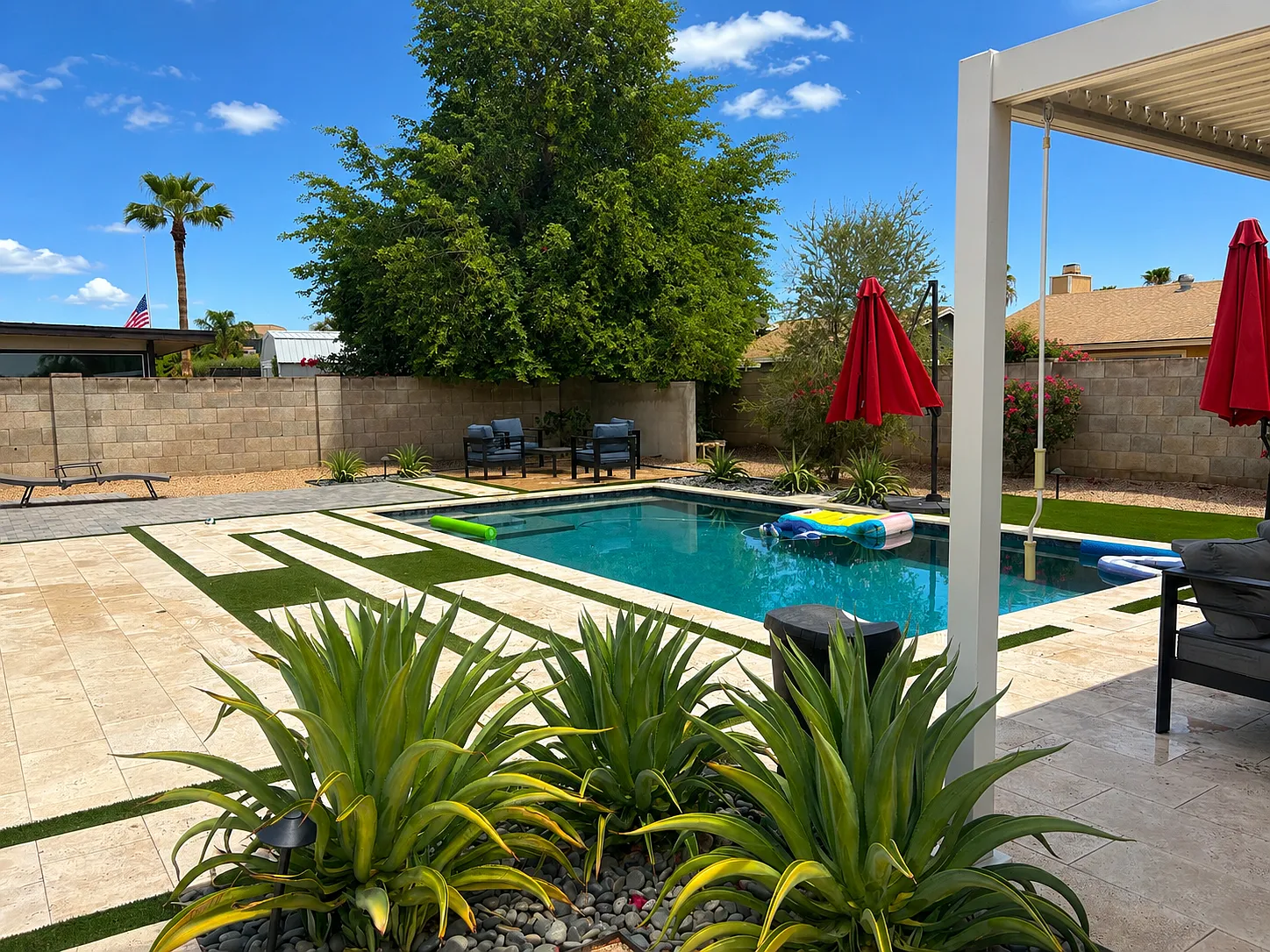 3 bed, 1229 sqft, $4,300 — Photo 2