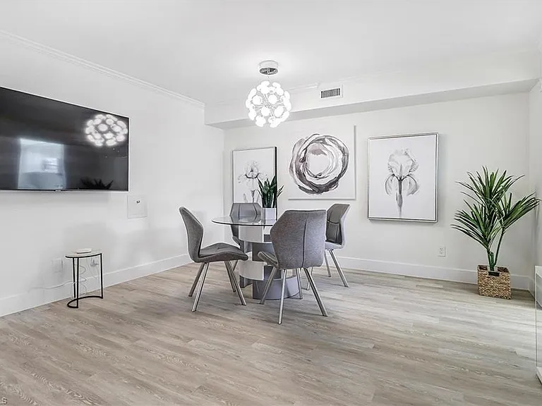 3000 Gulf Shore Blvd N #213 — Photo 14