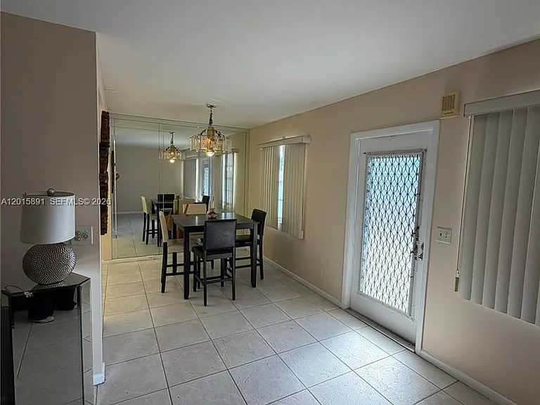 3032 Hythe Pl #3032-B — Photo 8