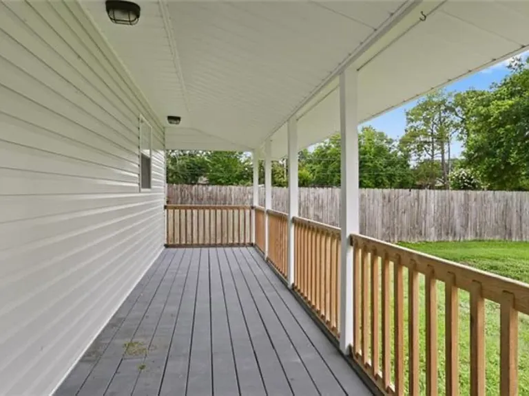 104 Trueil Ln — Photo 9
