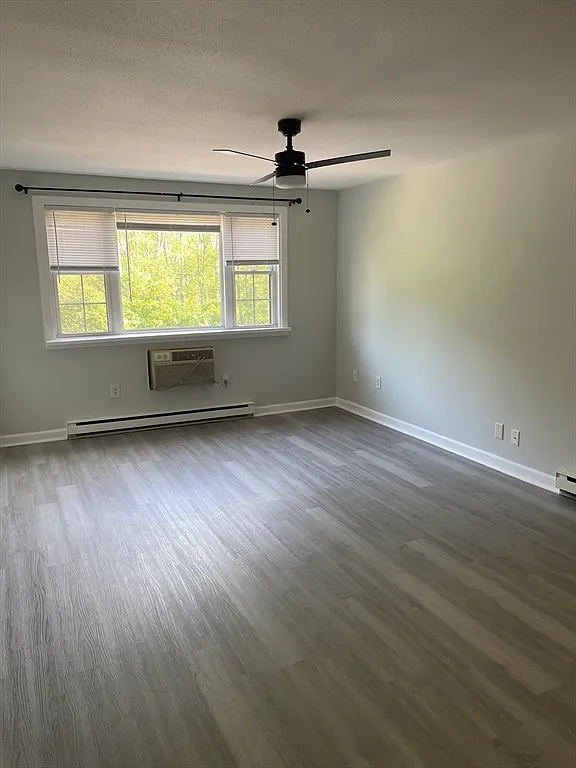 2 bed, 1.0 bath, 856 sqft, $2,100 — Photo 2